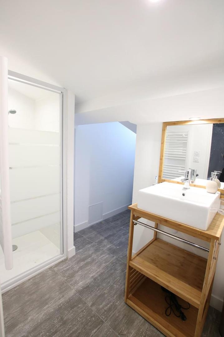 Guestready - Sunny Attic Apt Near Grand Theatre บอร์โด ภายนอก รูปภาพ